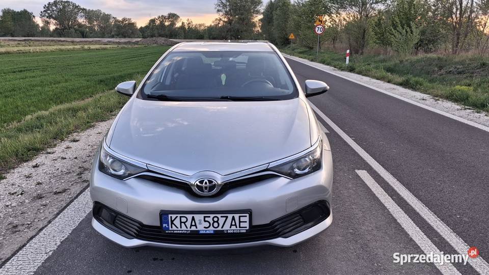 Toyota Auris II 14D 2015 Salon Polska Toyota Karczew
