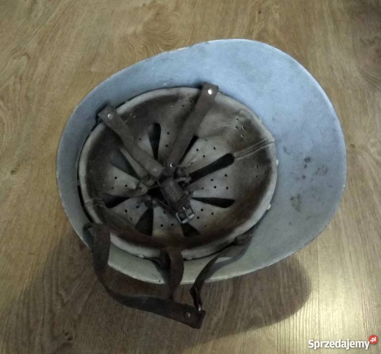 Stary hełm strażacki z emblematem PIĘKNY sprzedam
