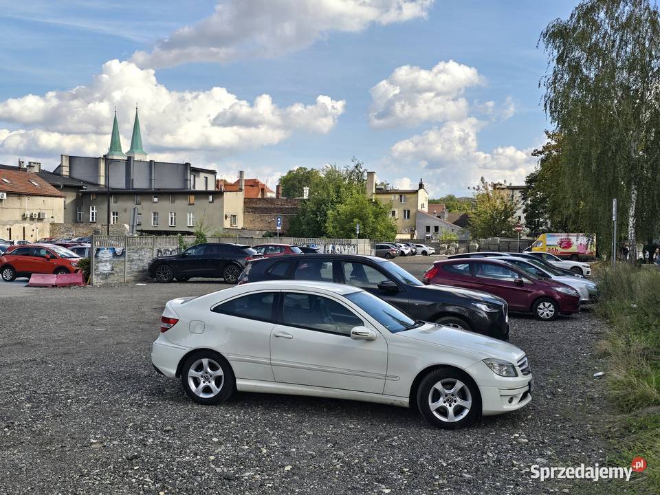 Lokal użytkowy na sprzedaż Mikołów 416 m