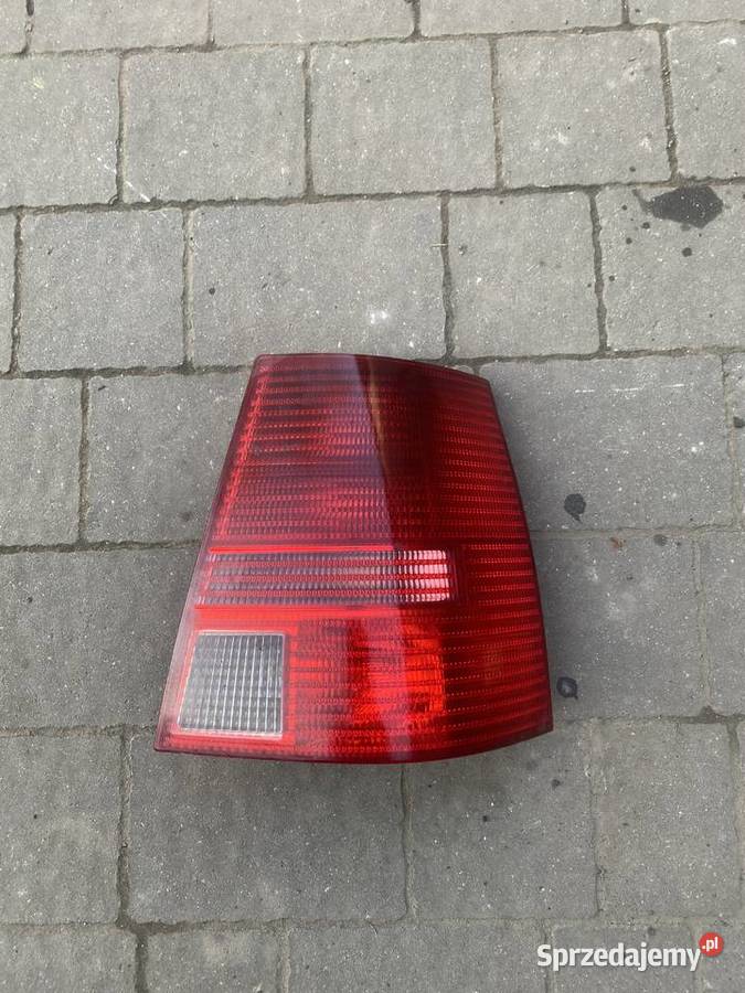 Lampa Tylna Prawa VW Golf IVBora Kombi 38840751 Lampy tylne Ostrów Wielkopolski