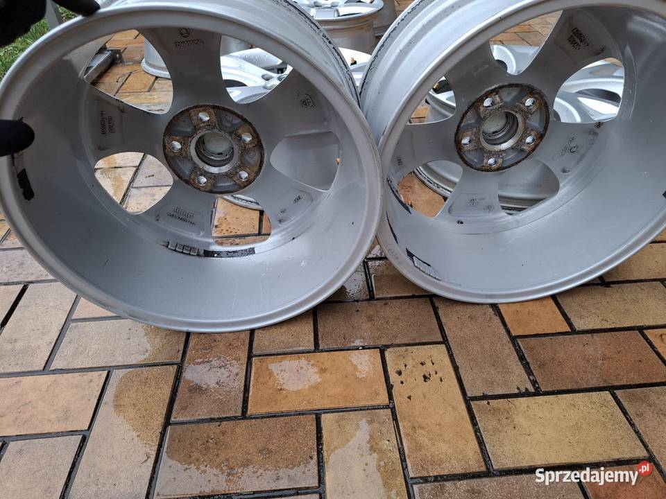 Alufelgi Skoda 17 Samochodowe Staniew sprzedam