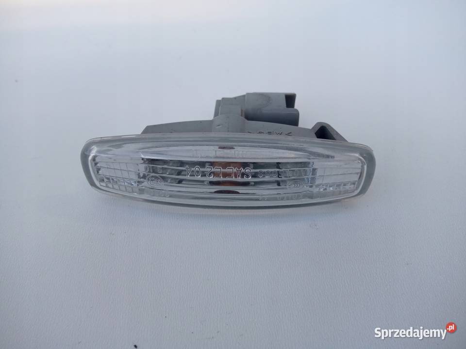 KIERUNKOWSKAZ W BŁOTNIK INFINITI QX70 FX30d FX35 Nowy Tomyśl sprzedam