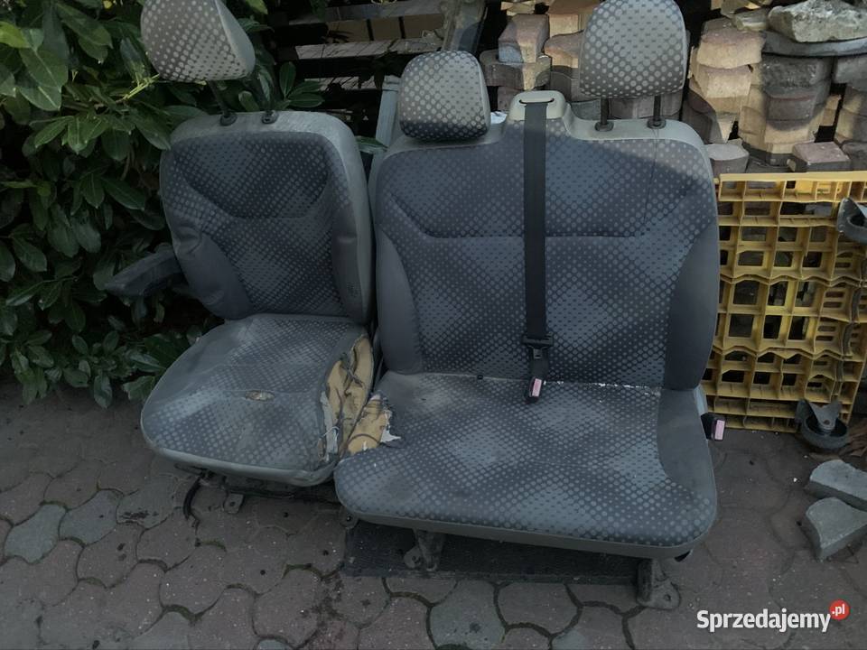 Trafic vivaro primaster fotele przód wielkopolskie Września