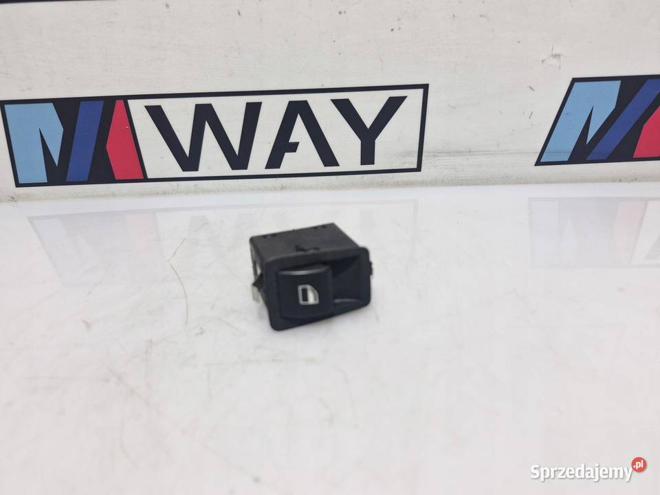 BMW E46 PRZEŁĄCZNIK SZYBY TYŁ TYLNIEJ 8368921 osobowe