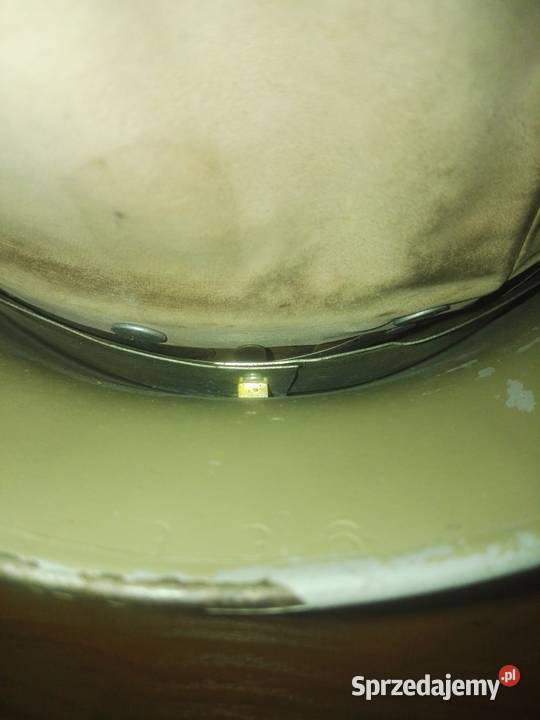 Stary Hełm ale w Pięknym Stanie NiemieckiDużo Podgrodzie