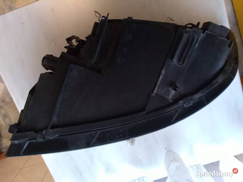 Sprzedam lampy Volvo lewa prawa Chojnice