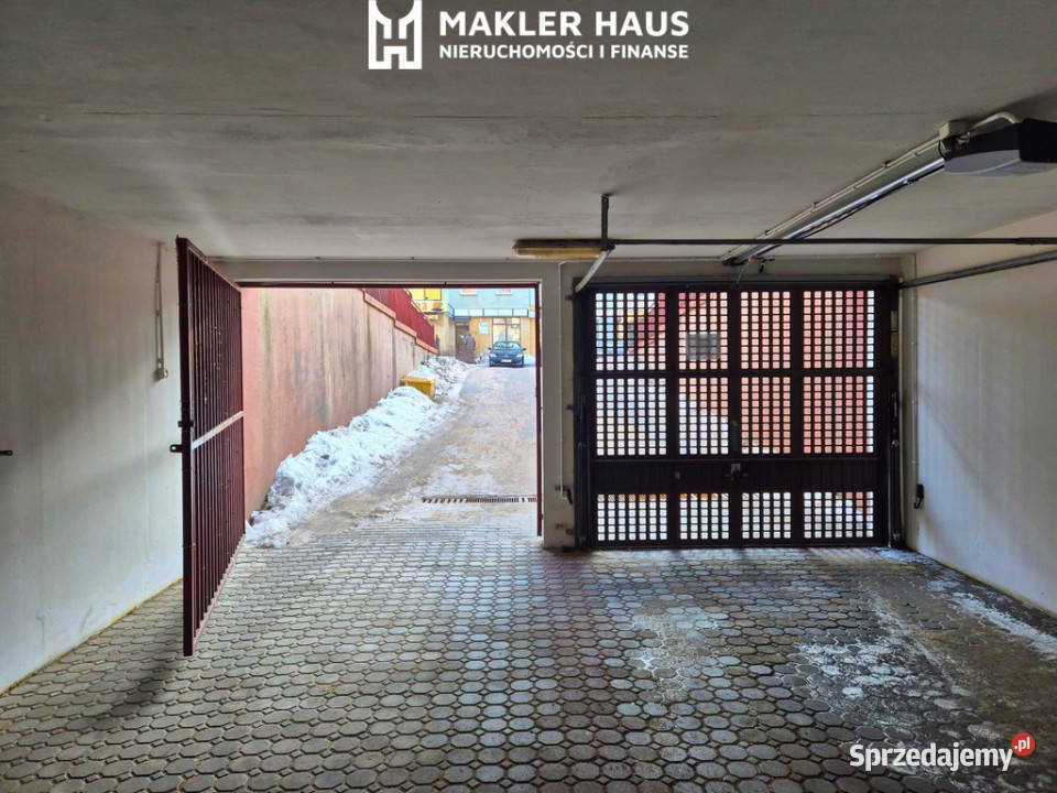 Garaż w hali budynku os Baranki Ełk sprzedam