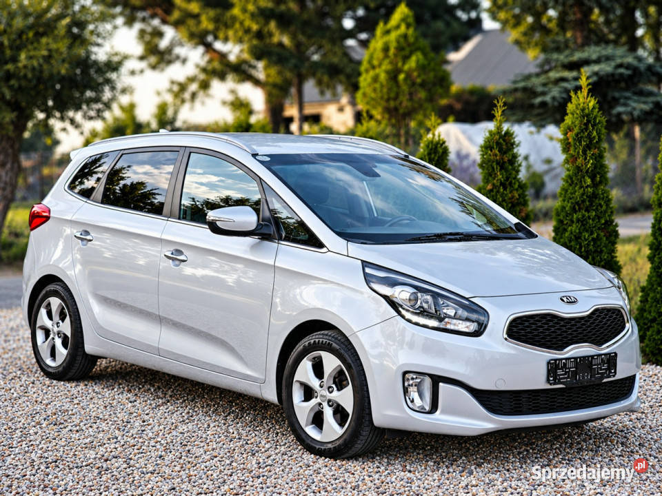 Kia Carens IV 2013 Sadlno