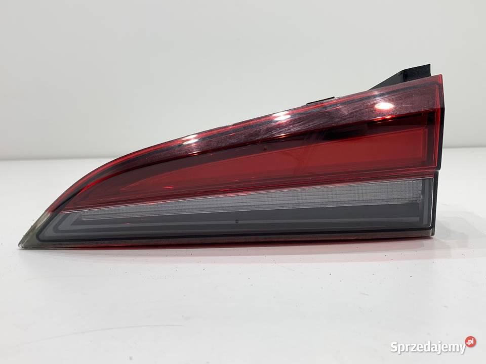 LAMPA TYŁ PRAWA WEWNĘTRZNA SKODA KAMIQ Lampy tylne
