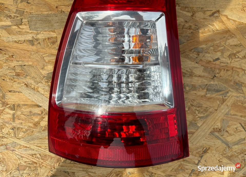 LAMPA PRAWY TYŁ CITROEN C3 I LIFT 2005 EUROPA wielkopolskie Międzychód sprzedam