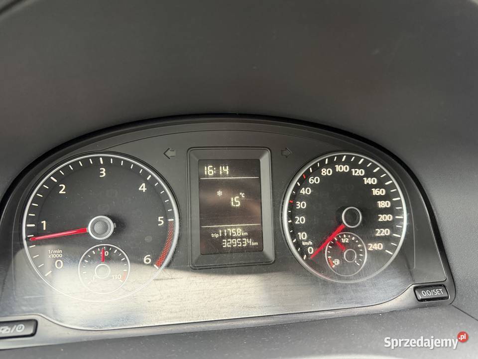 Volkswagen Caddy 16TDI 75 20132014 Salon FV23 Poznań