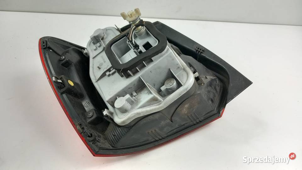 VW POLO V 6R LAMPA TYŁ PRAWA wielkopolskie Zbierkowo
