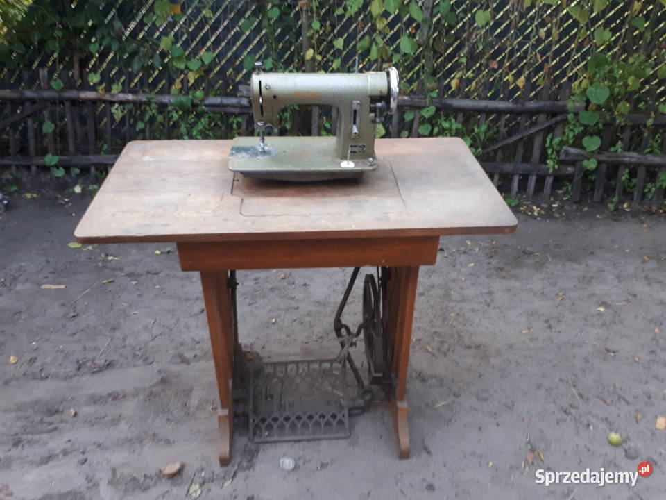 Maszyna do szycia z firmy Rotak Trąbczyn Dworski