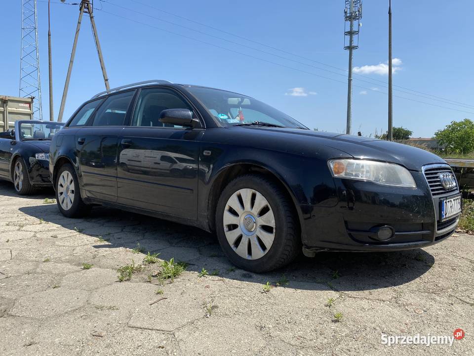 Audi a4b7 Avant hak rodzinny dobrze utrzymany A4 Żmigród