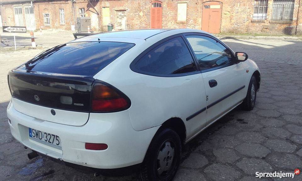 Mazda 323c 13 Benzyna