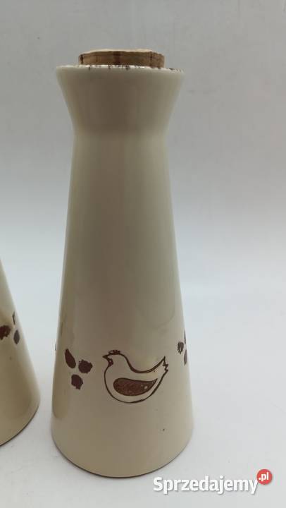 Dwa pojemniki butelki na ocet olej kury drób Zamość