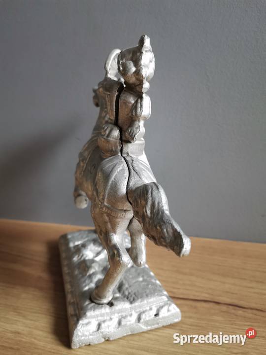 Stara metalowa figurka Amazonka odlew PRL śląskie Siemianowice Śląskie