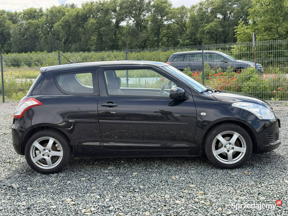 Suzuki Swift 12 16V VVT 94 20102011r 147800km dolnośląskie Wrocław