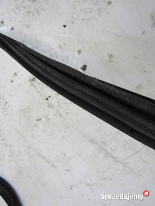 USZCZELKA PRAWY TYŁ PRAWA TYLNA CITROEN C3 III