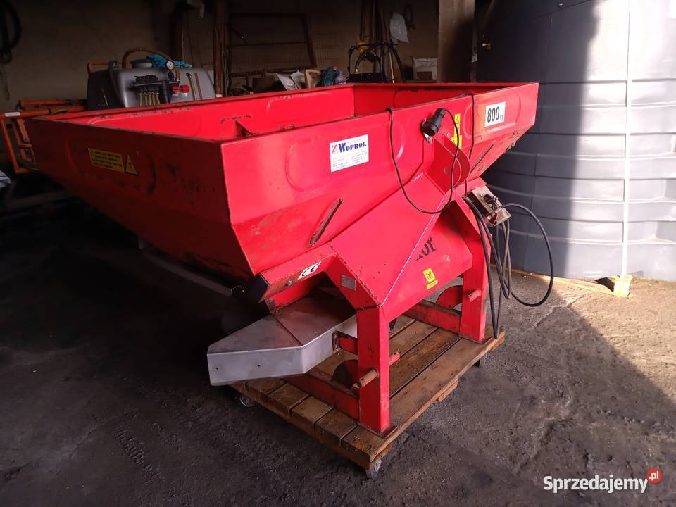 Rozsiewacz nawozu dwutalerzowy Leźnica Wielka