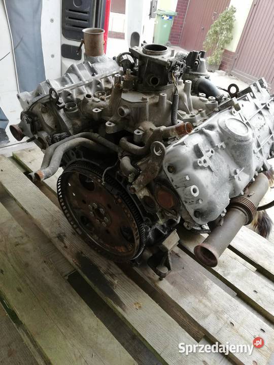 Renault Alpine 25 V6 Turbo z lat 80 tych osobowe