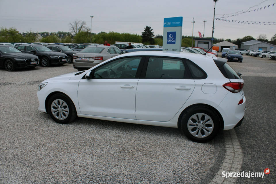 Hyundai i30 16Crdi Fvat netto 34878 PLN ABS Warszawa