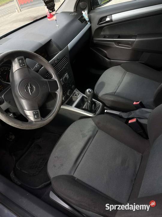 Sprzedam Opel astra h nieuszkodzony