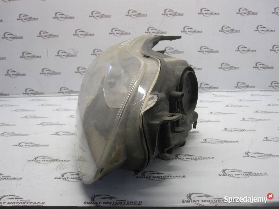FORD FOCUS MK3 III lampa prawa przód świętokrzyskie