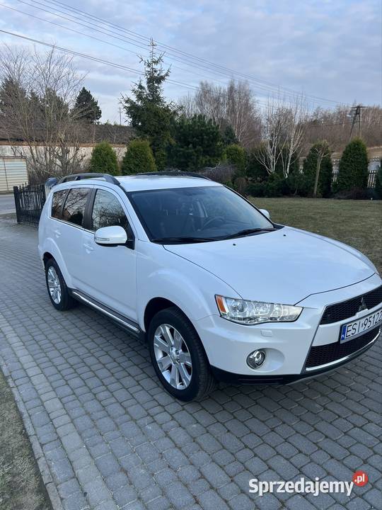 Mitsubishi Outlander EURO5 hak lift 4x4 diesel Sieradz