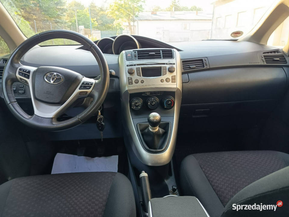 Toyota Verso Bezwypadkowy 7 osób stan lakier metallic Verso Toyota lubelskie