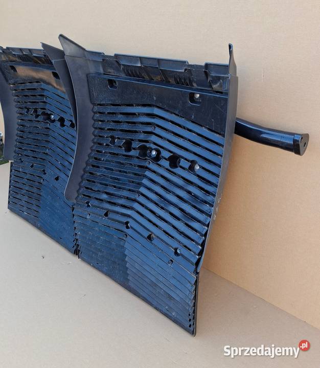 MAN TGX TGS BŁOTNIK TYŁ NA LAMPĘ LEWY PRAWY Bieleń