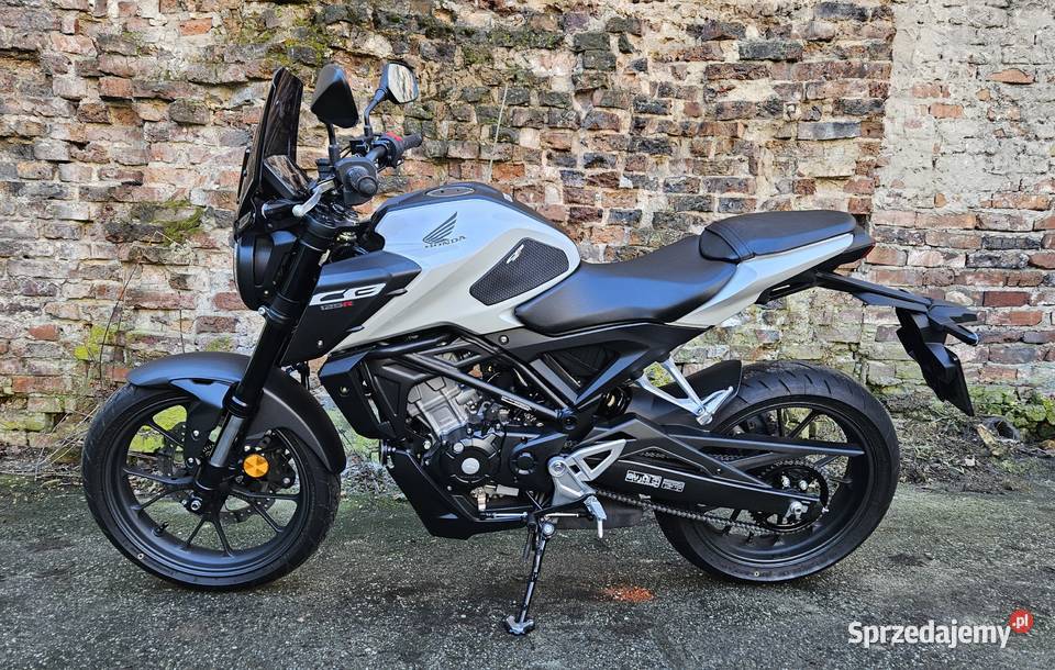 HONDA CB125R 2025 Salon 1 właściciel biała nowa 15KM Sosnowiec