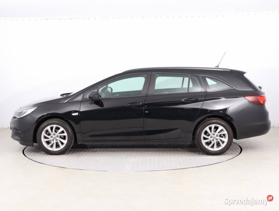 Opel Astra 12 Turbo 107KM