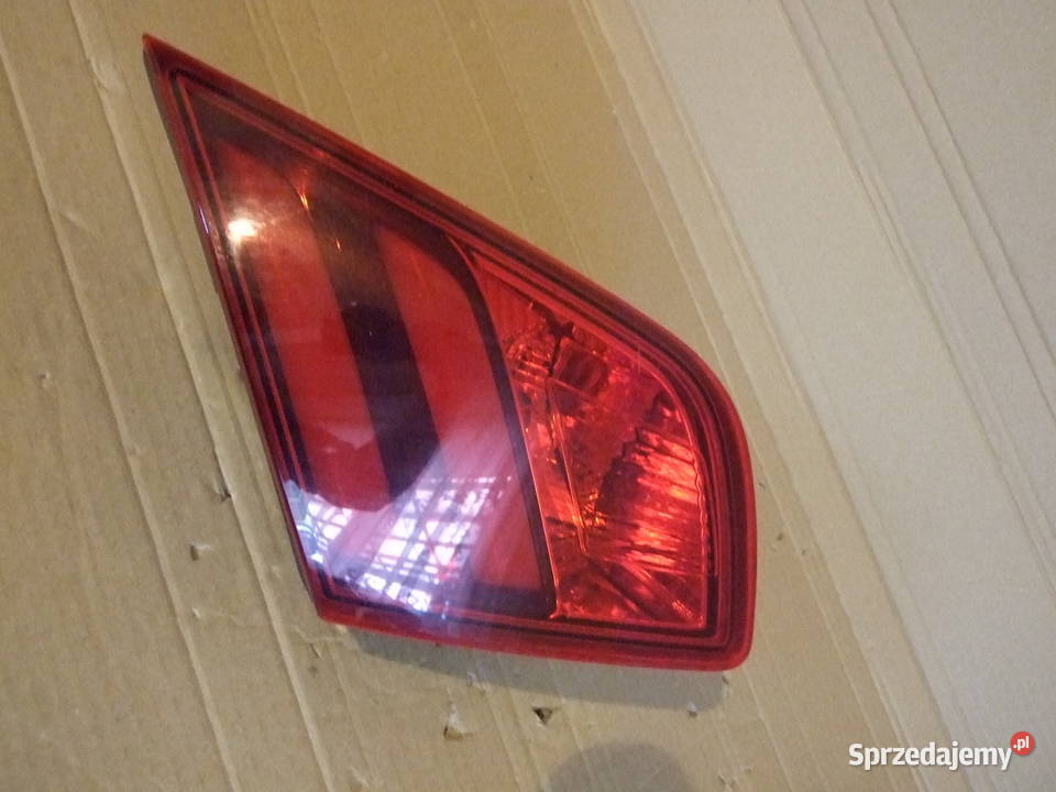 Lampa lewa tył Peugeot 308 Białystok
