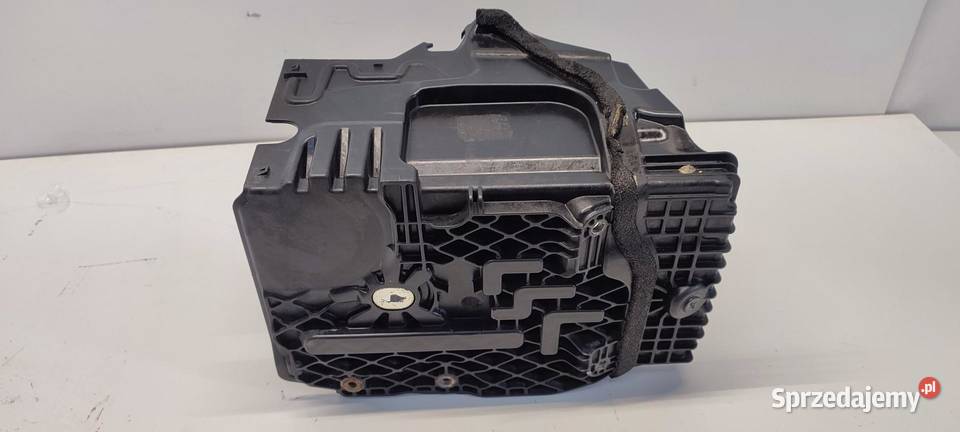 VOLVO V60 PODSTAWA AKUMULATORA 31299569