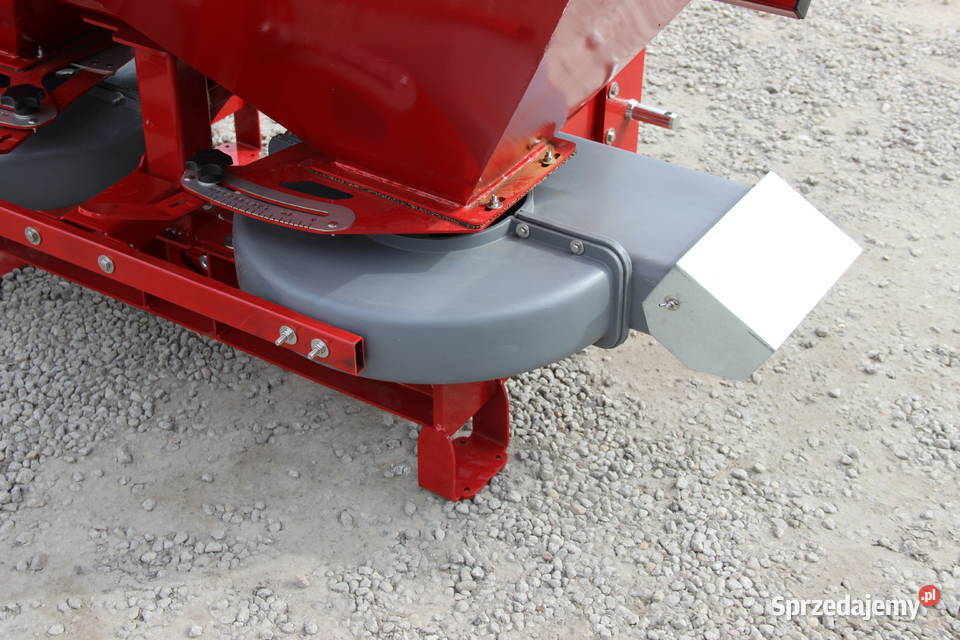 Rozsiewacz dwutalerzowy sadowniczy Tytan Strumyk kujawsko-pomorskie Rogóźno