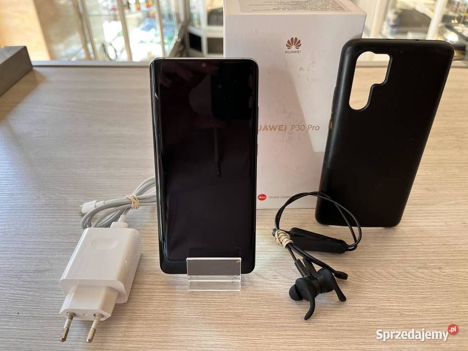 Smartfon Huawei P30 Pro 8 GB / 256 GB 4G (LTE) jasnoniebieski KOMPLET