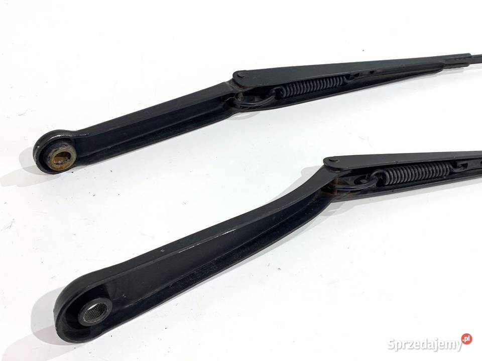RAMIĘ WYCIERACZKI KOMPLET PRZÓD BMW E83 0311 osobowe sprzedam