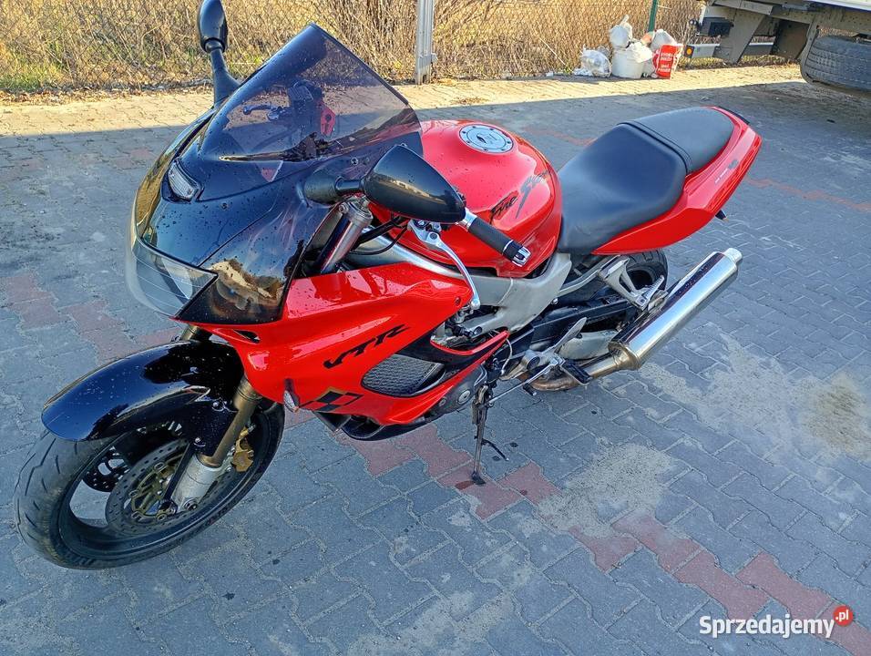 Honda VTR1000F 1000cm3 Poniatowa