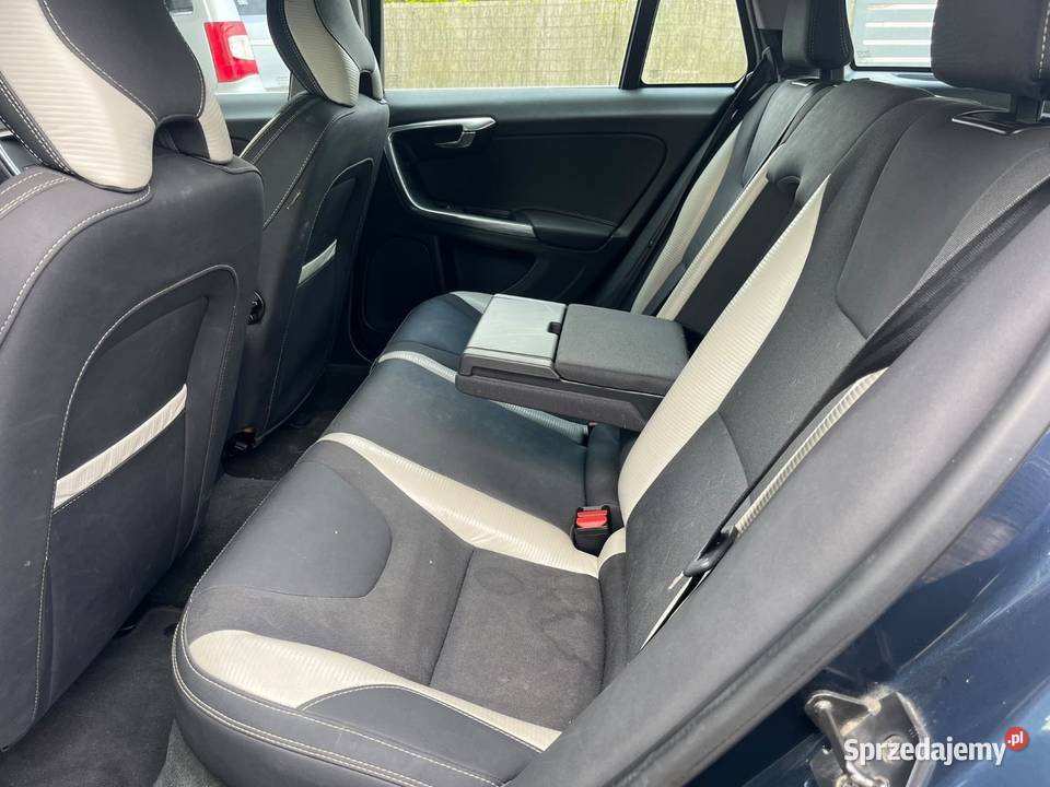 Volvo V60 RDesign Bogate wyposażenie 16 150 367376km Łódź