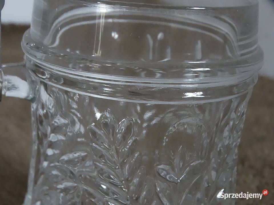 Solidny kufel z cynową klapą BMF Made in W