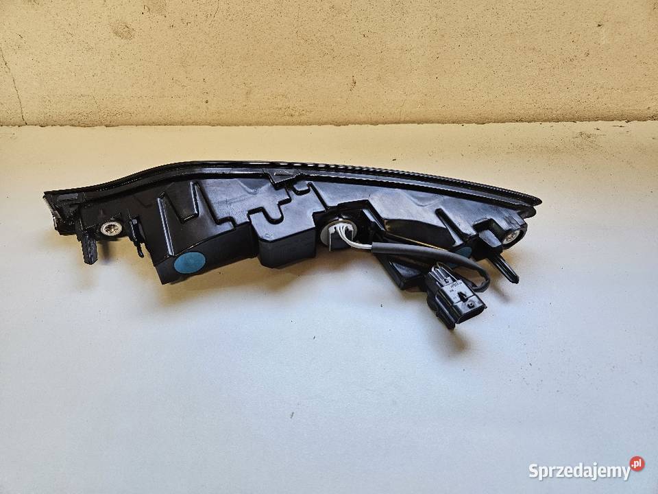 RANGE ROVER EVOQUE LAMPA PRZECIWMGIELNA PRAWA Międzychód