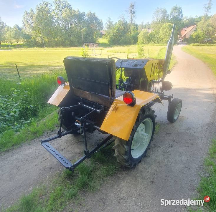 Ciągnik sam S15 na rozrusznik z podnośnikiem