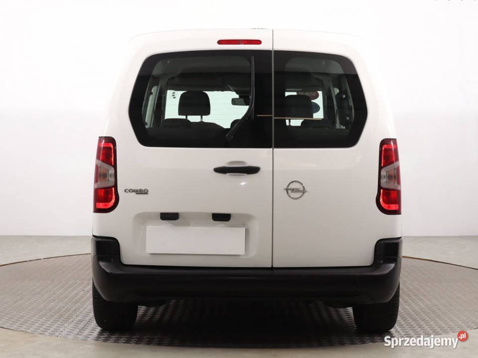Opel Combo 12 Turbo gniazdo USB Katowice
