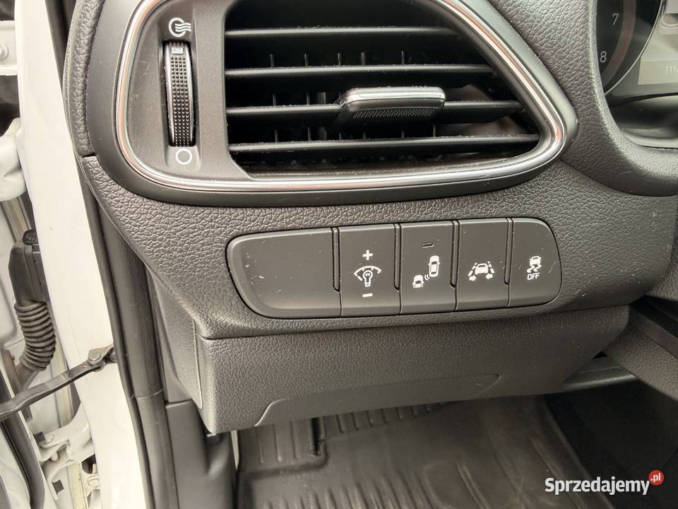 Hyundai i30 Premium 14 TGDI 140 benzyna Skierniewice