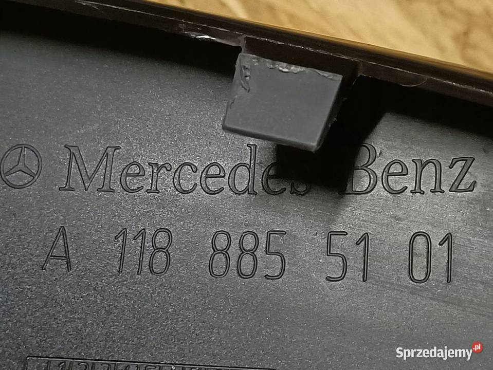 MERCEDES CLA 118 AMG LISTWA ZDERZAKA LEWY PRZÓD Pleszew