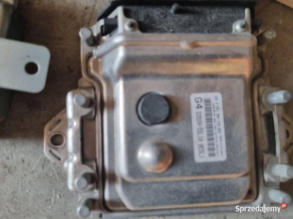 Suzuki SX4 06 sedici zegary licznik części Pozostałe sprzedam