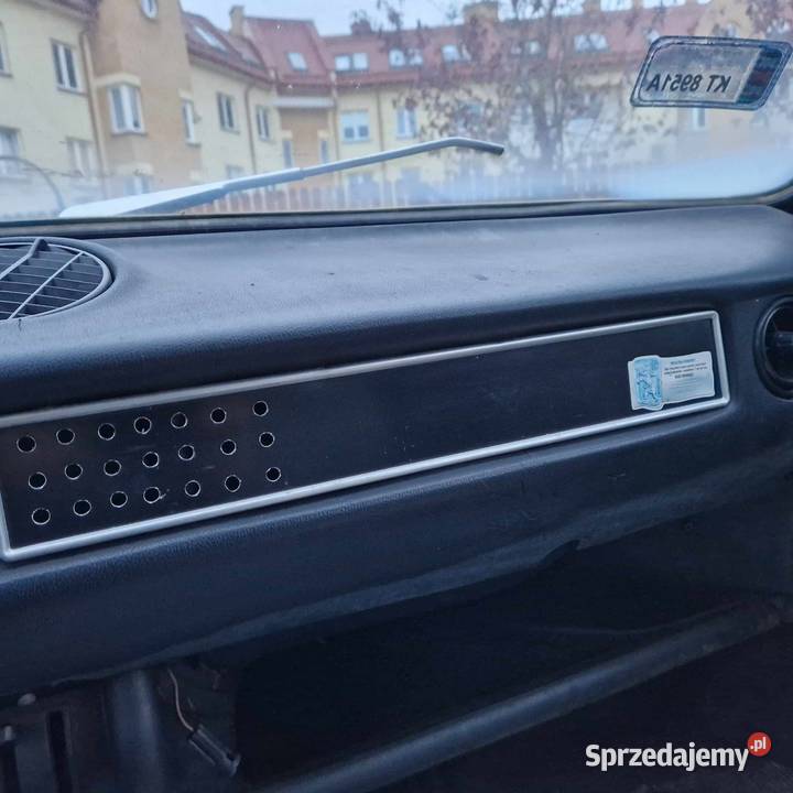 Zastava 1100p 1981 Wyprzedaż kolekcji Dużo Białystok