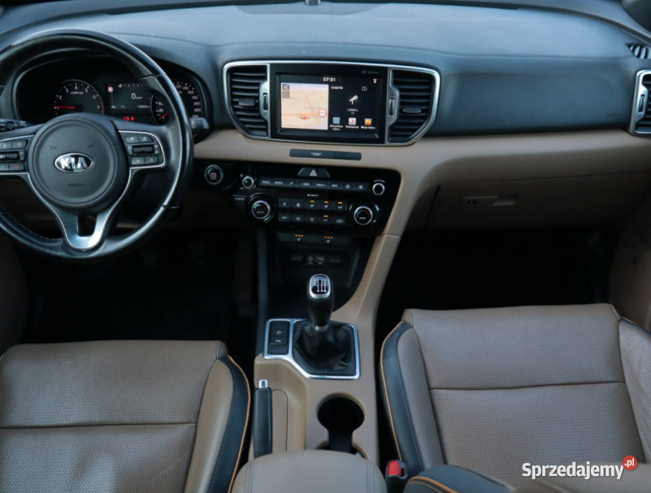 Kia Sportage 16 TGDI gniazdo USB