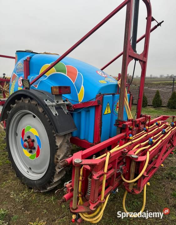 Opryskiwacz na kołach ciągany Biardzki 2200L Łowicz